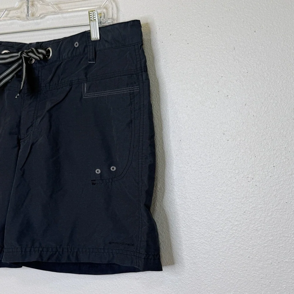 Columbia Shorts Womens Size Large Dark Blue Drawstring Waist Cotton Nylon Blend‎